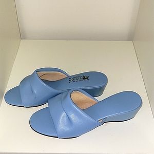 Open toe sandal